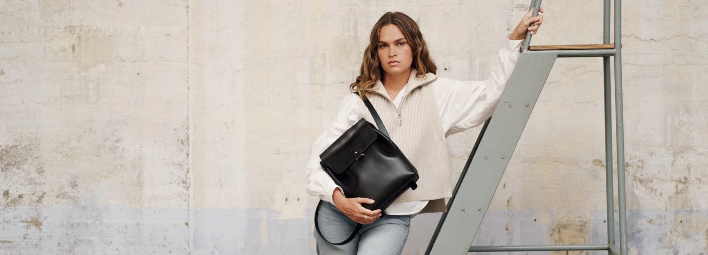 slider image slider_item_i7bMDw